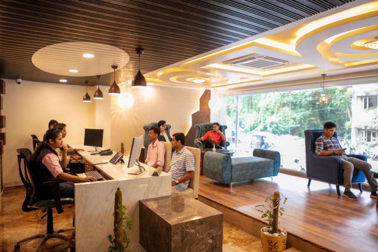 Hotel Eden 카워 외부 사진