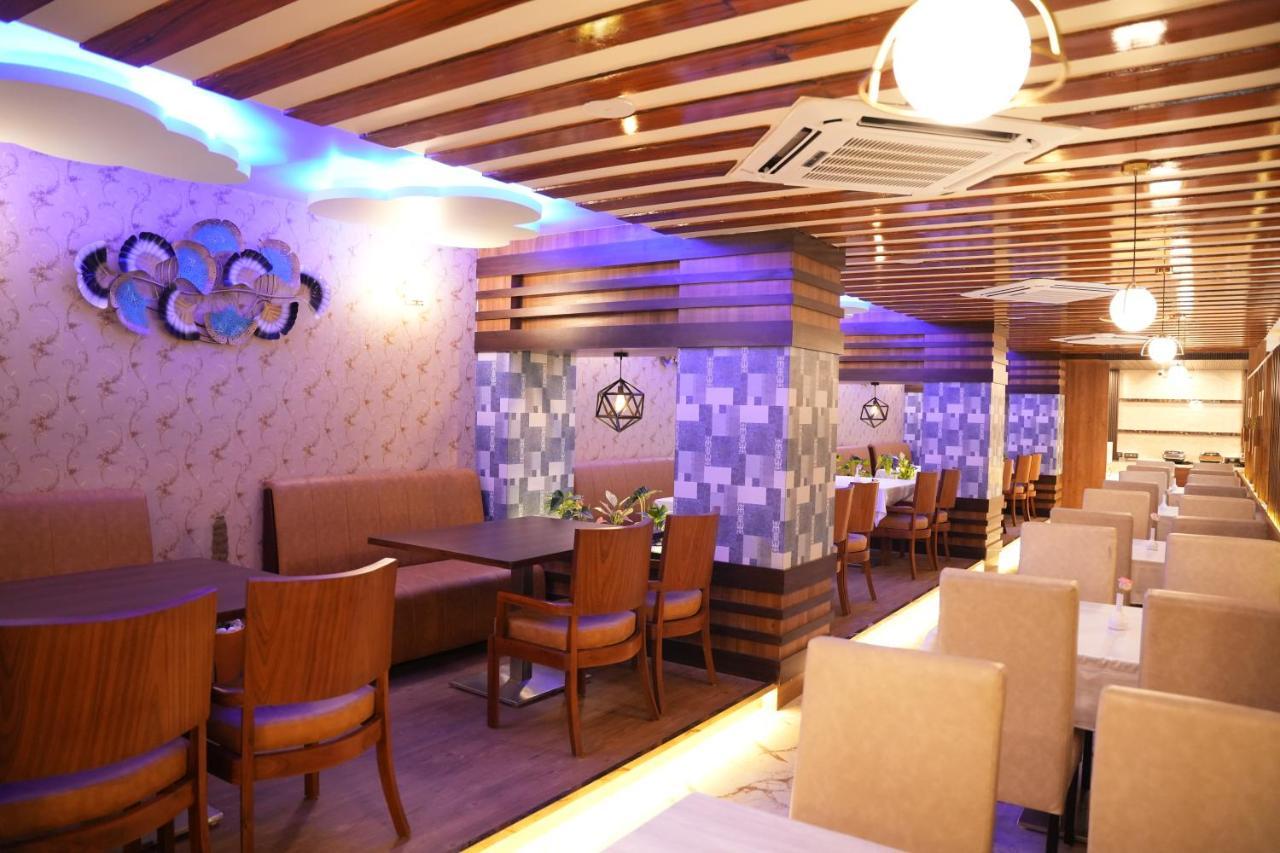 Hotel Eden 카워 외부 사진