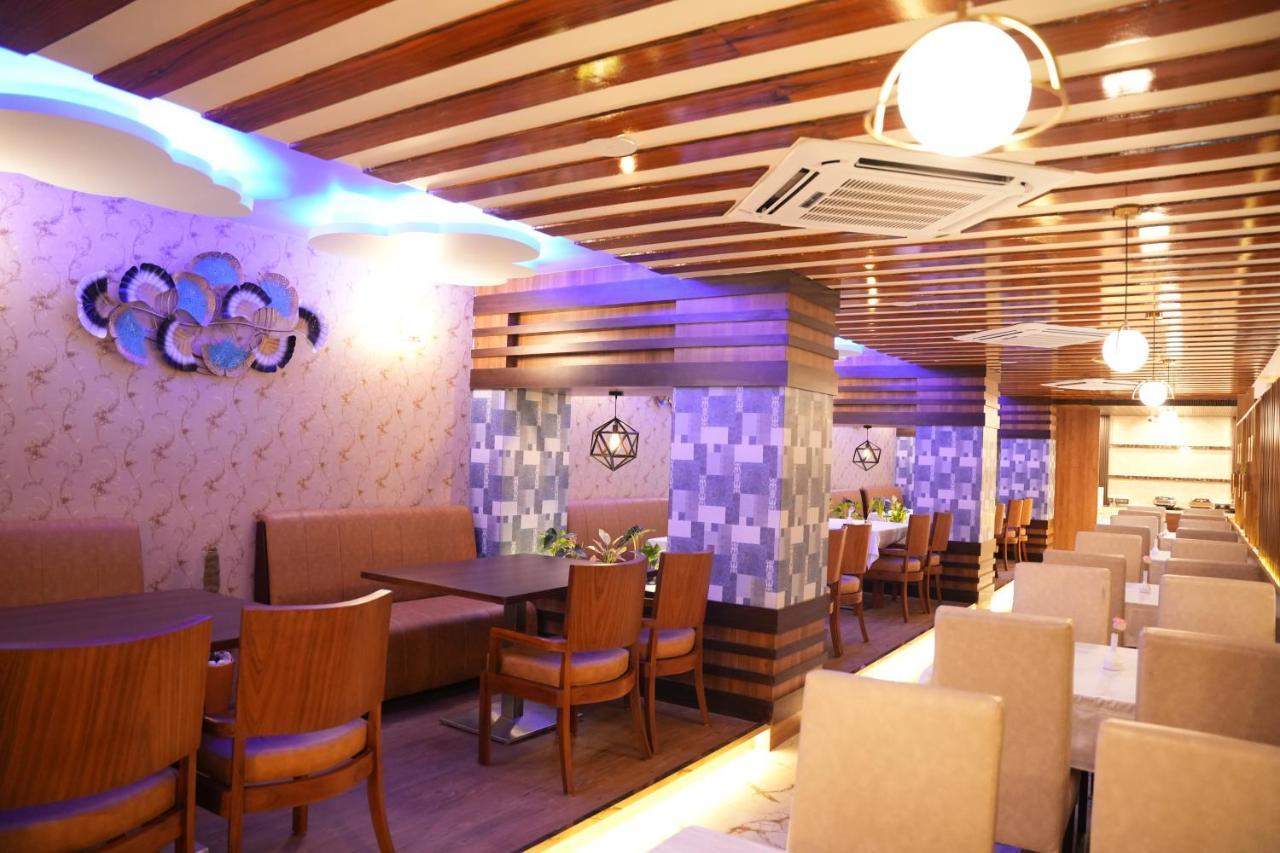 Hotel Eden 카워 외부 사진