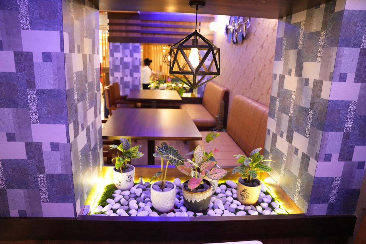 Hotel Eden 카워 외부 사진