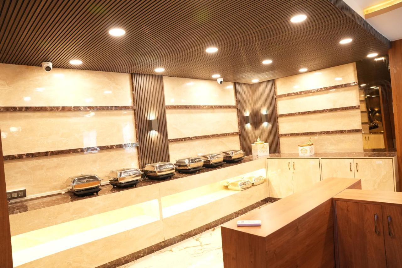Hotel Eden 카워 외부 사진