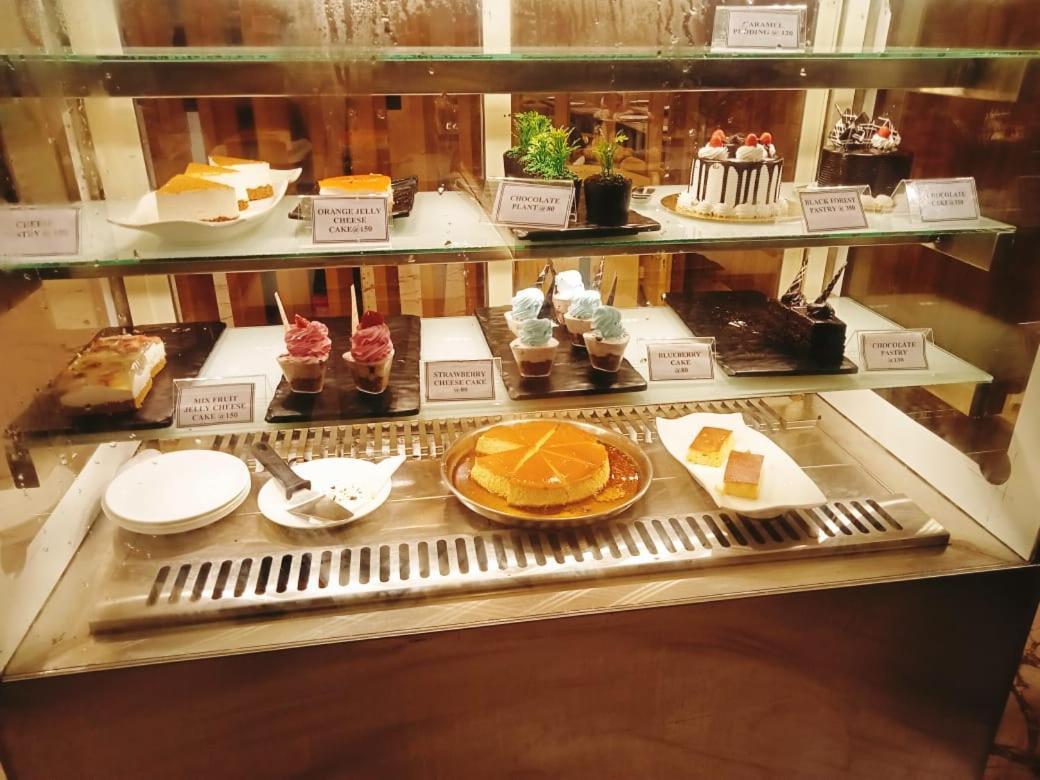 Hotel Eden 카워 외부 사진