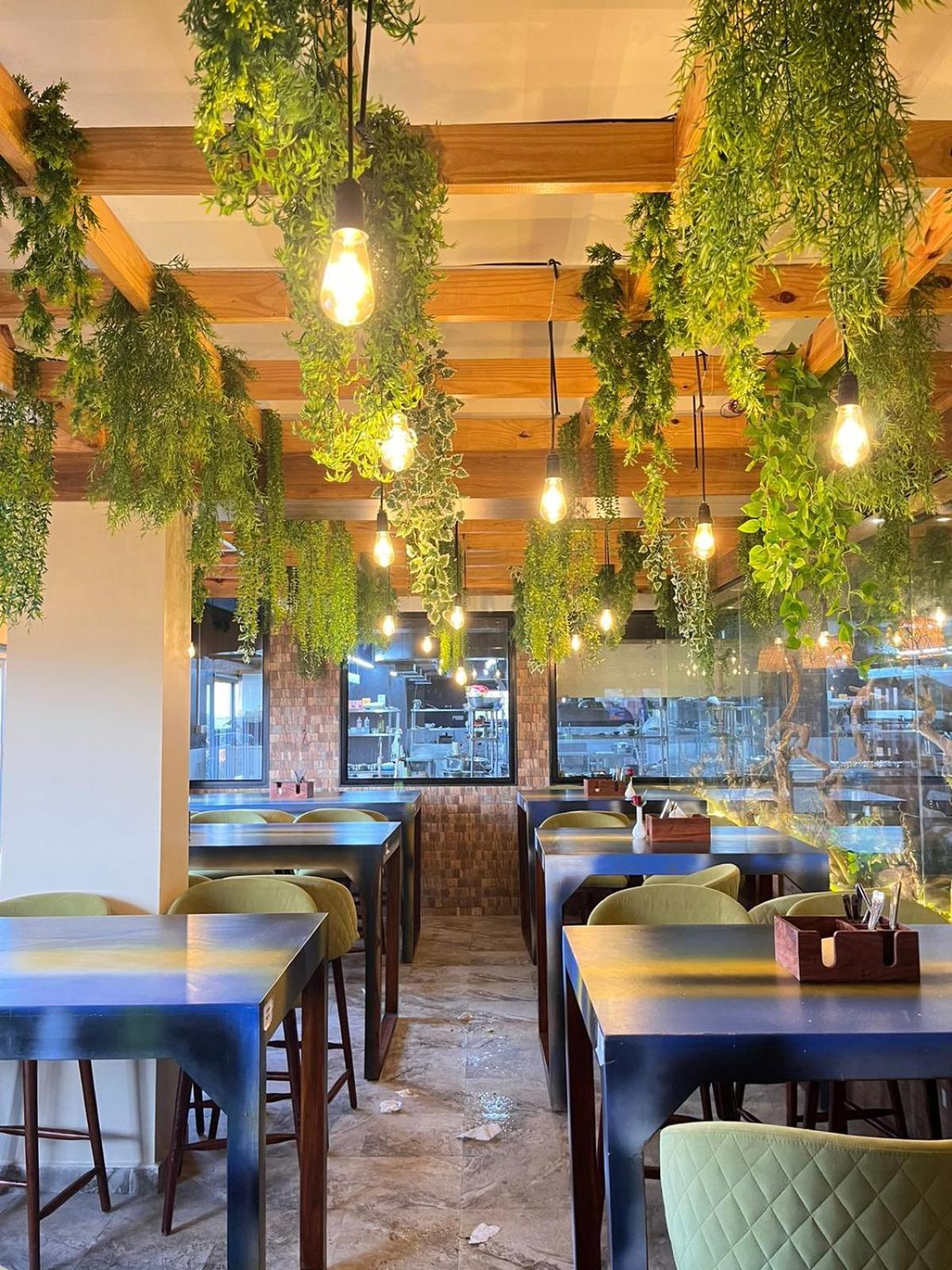Hotel Eden 카워 외부 사진